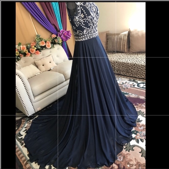Navy color Prom dress size 8 - Picture 5 of 6